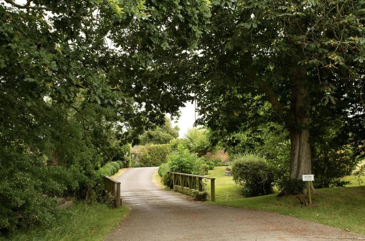 Tall Trees Glamping Baltonsborough Exterior photo